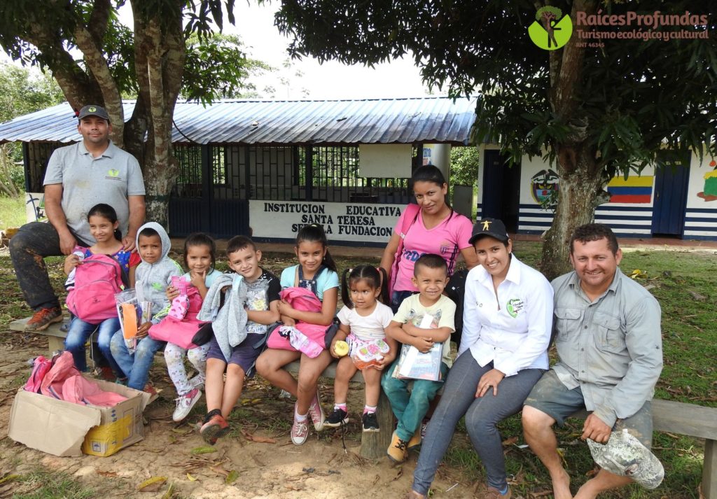 Semillas para la Escuela en la Vereda el Hobo en San Luis - Tolima y La Macarena - Meta.